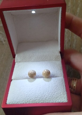 Sarı renkte altın mını küpe - Görsel 2