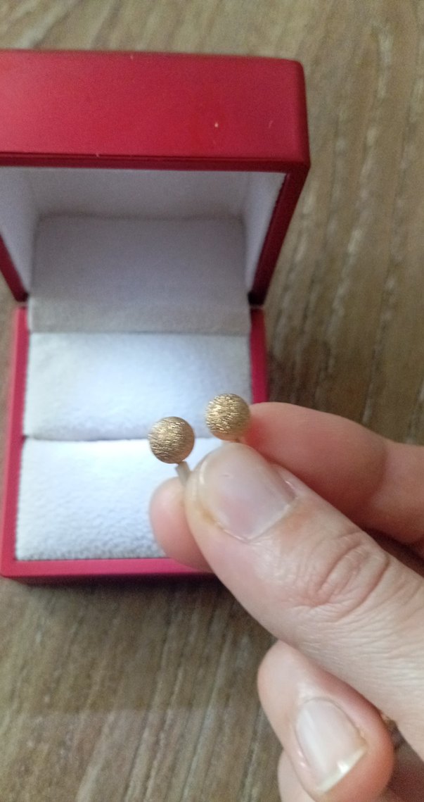 Sarı  renkte altın mını küpe - Görsel 4