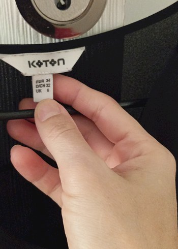 Siyah bluz - Ana görsel