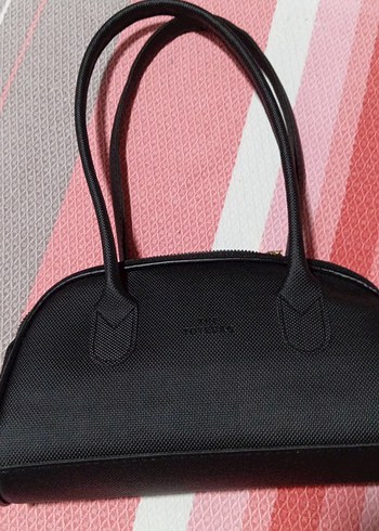 Siyah Deri Fermuarlı Kadın Çantası - Görsel 3