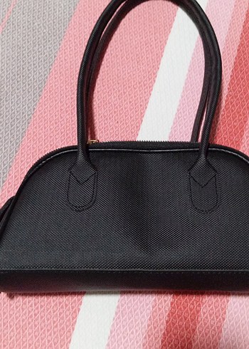 Siyah Deri Fermuarlı Kadın Çantası - Görsel 4