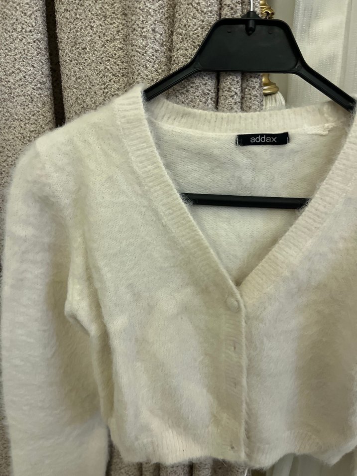 Yumuşak Beyaz Kadın Mini Hırka - Görsel 2