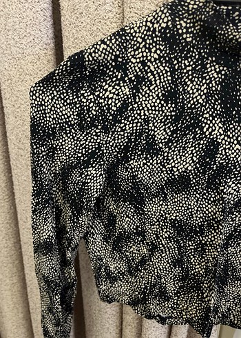 Uzun Kollu Yılan Desenli Mini Triko Bluz - Görsel 2