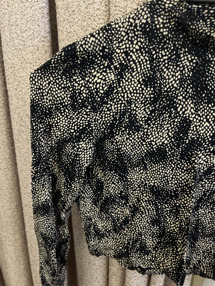 Uzun Kollu Yılan Desenli Mini Triko Bluz - Görsel 2