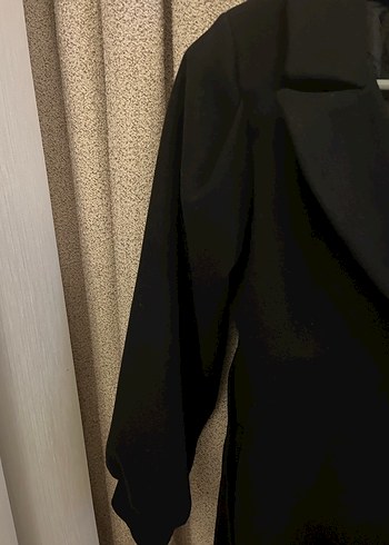 Siyah Kuşaklı Midi Kaban - Görsel 2