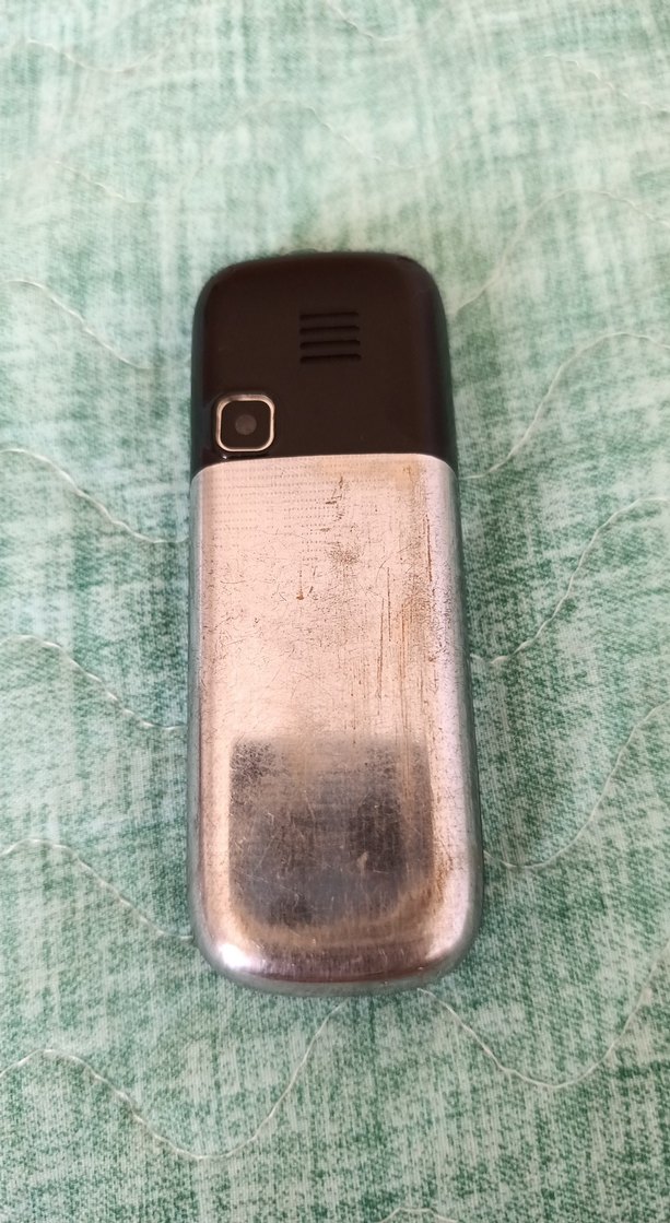 Vertu N2 Koyu Yeşil Tuşlu Telefon - Görsel 2