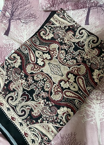 Bordo Dantel Detaylı şal