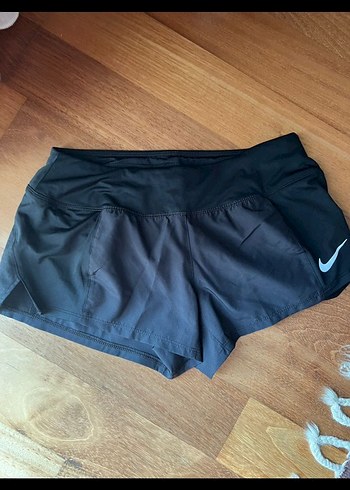 Nike Siyah Mini Spor Şort