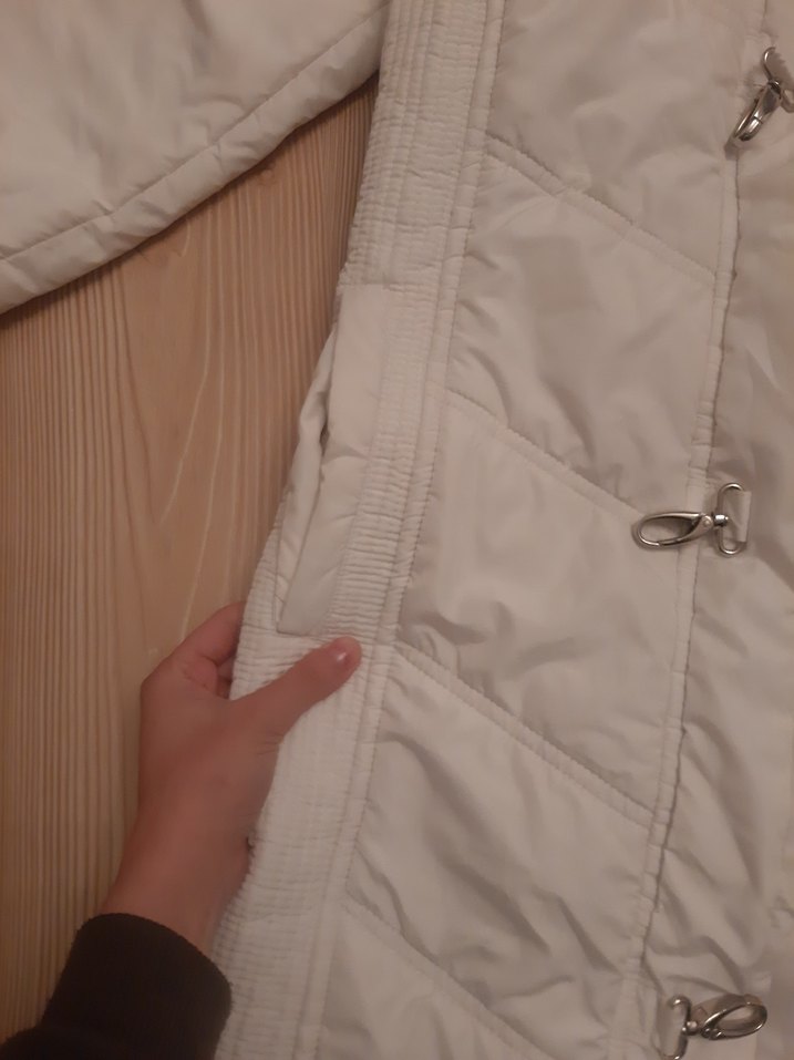 Beyaz Uzun Şişme Mont  Sıcacık, Temiz ve Şık! - Görsel 5