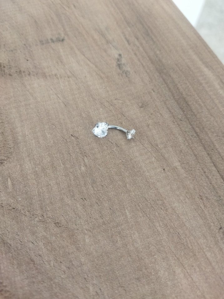 Kadın Parlak Bej Minimalist  göbek Piercing - Görsel 2