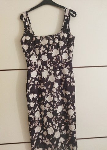 Trendyol & Milla Vintage Desenli Dantel Detaylı Midi Elbise
