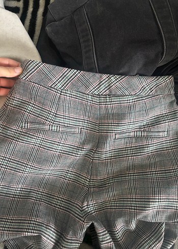 Gri Ekoseli Düğmeli Kadın Kumaş Pantolon - Görsel 4