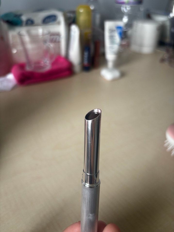 Parlak Bej Renkli Ruj clinue black honey - Görsel 2