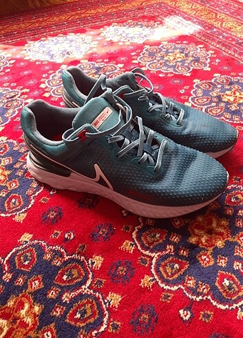 Nike ayakkabı