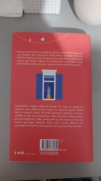  KARŞI PENCEREMDEKİ BELA