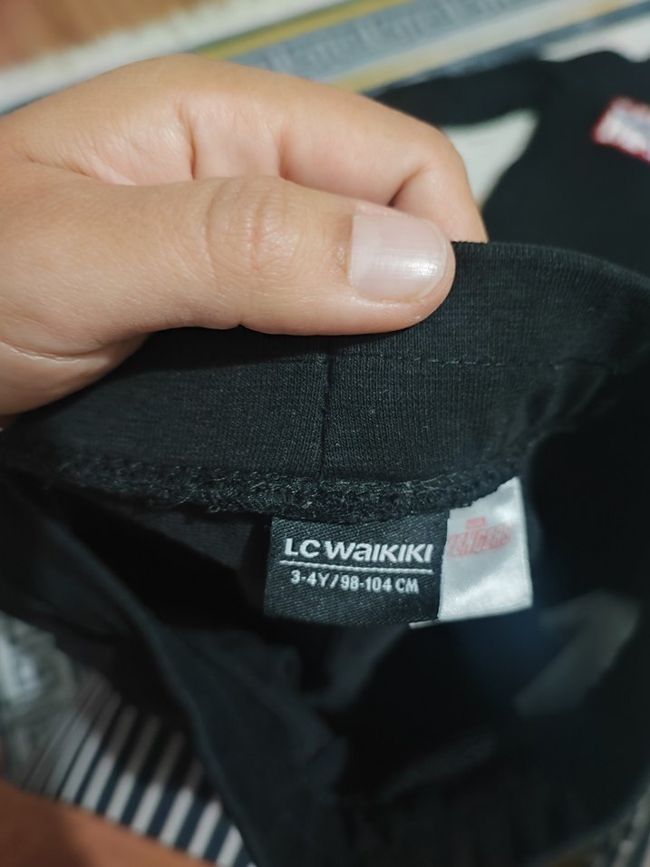 Marvel Baskılı Siyah Kapüşonlu Erkek Eşofman Takımı - Görsel 2