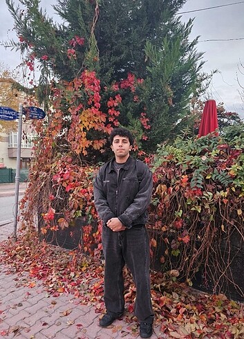 42 Beden siyah Renk Zara jean