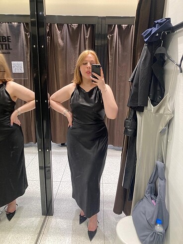 l Beden Zara Saten Elbise