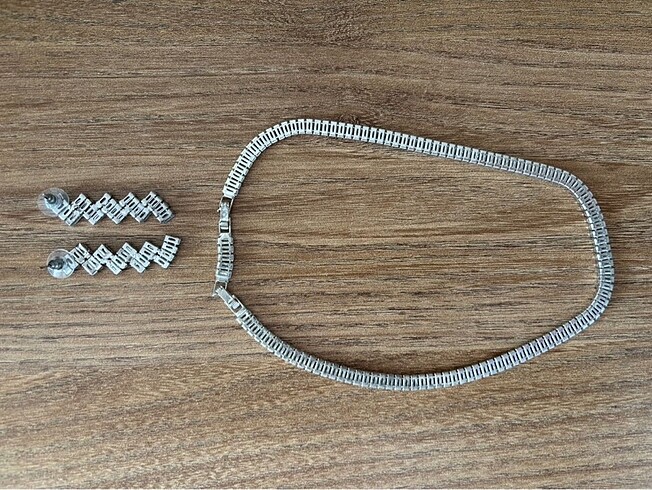 Beden beyaz Renk Kolye küpe set