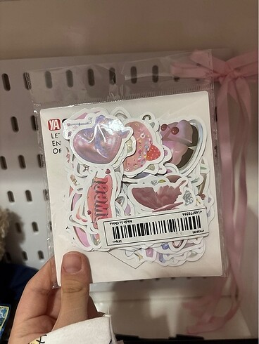 103 adet sticker