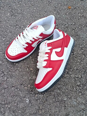 37 Beden Nike Dunk Spor Ayakkabı