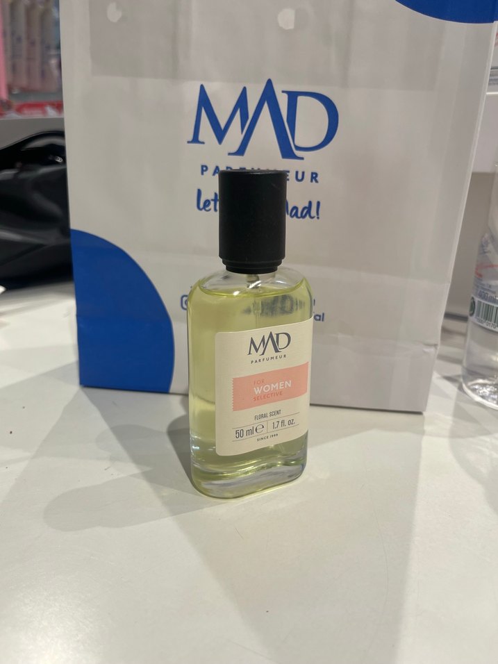 MAD A118 Kadın Parfümü 50 ml Çiçeksi Koku - Görsel 3