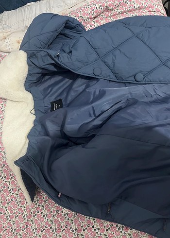 LCW Modest Mavi Gömlek Yaka Kapitone Kadın Şişme Mont - Görsel 4