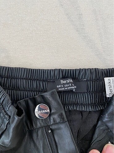 Bershka Deri pantolon