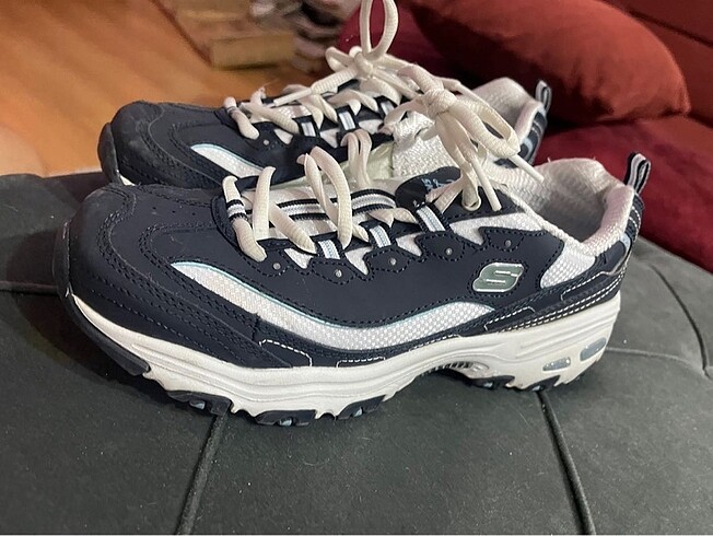 39 Beden SKECHERS D?LİTES BİGGEST FAN Kadın