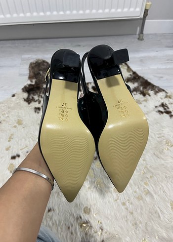 Parlak Siyah Stiletto Kadın Ayakkabı - Görsel 9