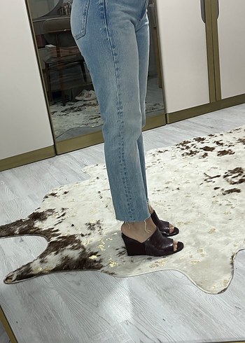 Bordo Deri Dolgu Topuk Kadın Terlik - Görsel 10