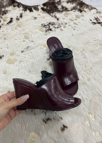 Bordo Deri Dolgu Topuk Kadın Terlik - Görsel 4