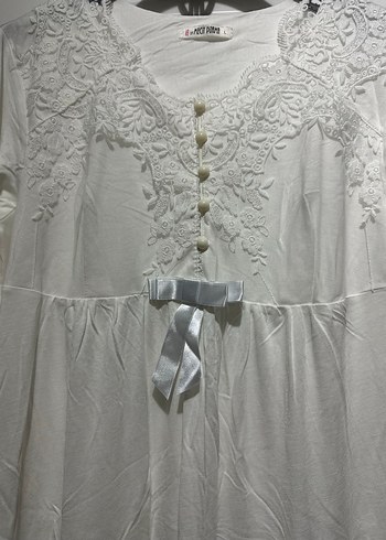 Uzun Kollu Beyaz Nakışlı Kadın sabahlık - Görsel 2