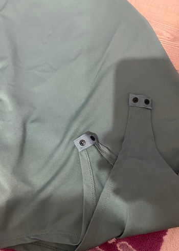xs Beden Turkuaz Yüksek Yakalı Kolsuz Body