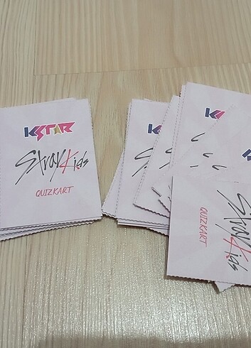 30 lu Stray Kids oyun quiz kartı