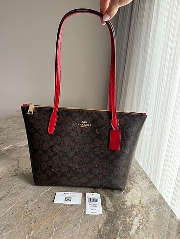 Coach Fiona Fermuarlı Tote Çanta