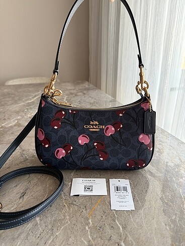 Coach Teri Shoulder Bag