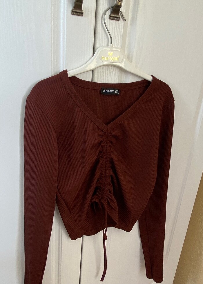 Kahverengi büzgülü crop - Görsel 3