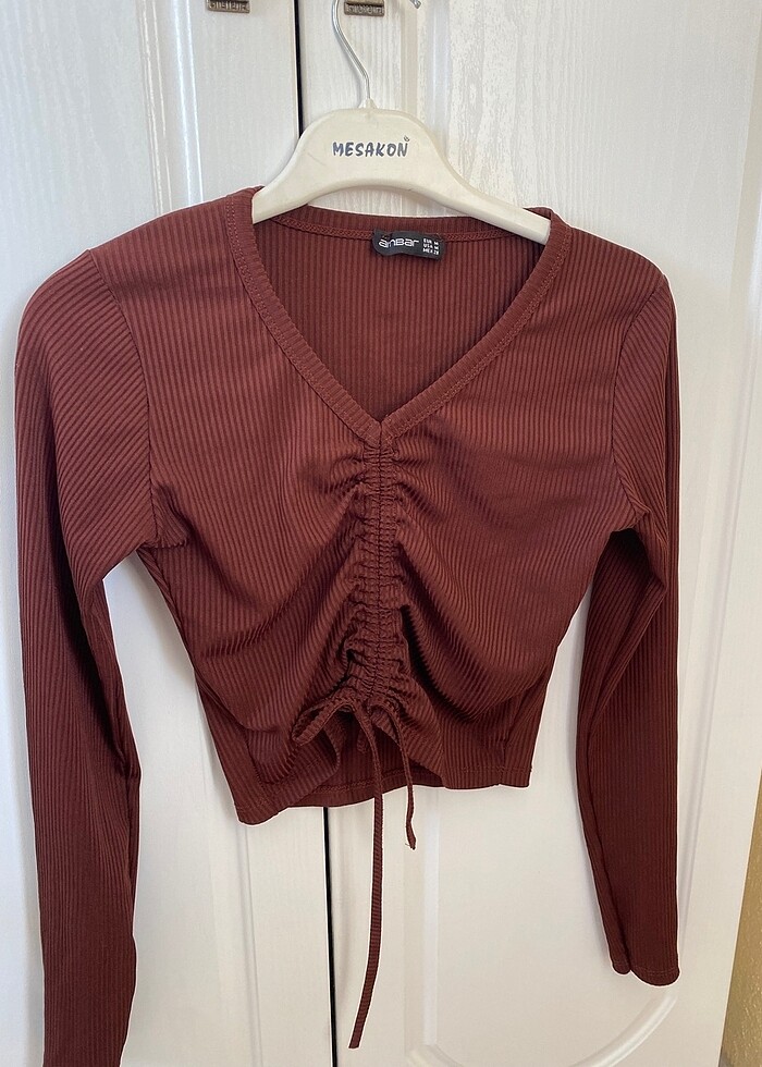 Kahverengi büzgülü crop - Görsel 4