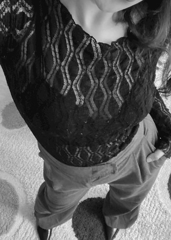 Dantel Detaylı Siyah transparan bluz - Görsel 4