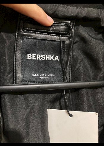 Bershka siyah deri ceket etiketli sıfır L deben - Görsel 4