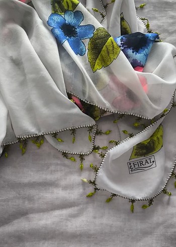 Çiçek Desenli Renkli Bohem Kadın Şal - Görsel 2