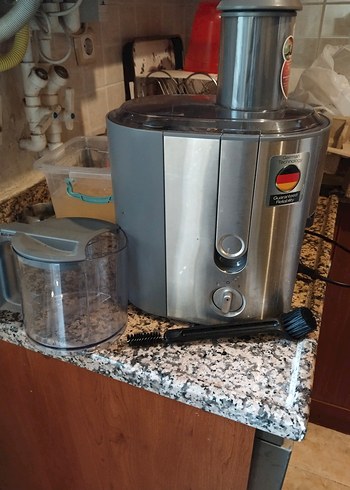 Gri Renkli Katı Meyve Sıkacağı Braun j7
