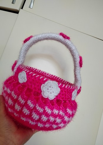 Pembe Örgü Sepet Çiçek Detaylı