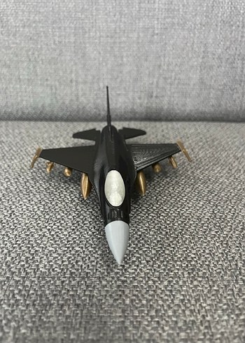Beden F-16 açılabilir kokpit detaylı uçak maketi
