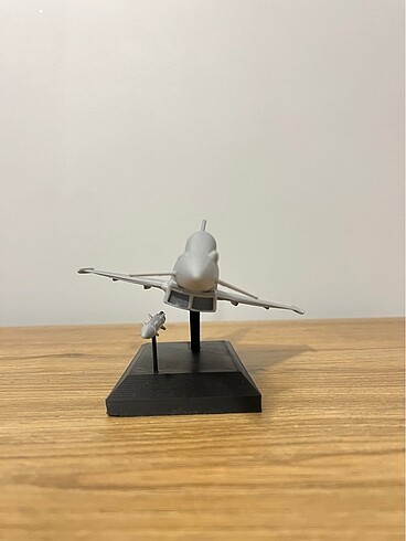  Eurofighter typhoon savaş uçağı maketi