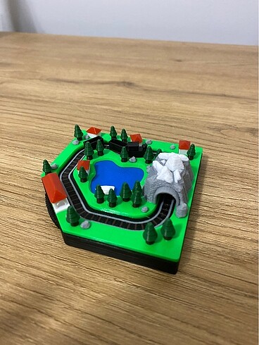 Beden Renk Hareketli mini tren diorama hareketli tren oyuncak