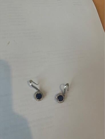 Diğer Safir renk taşlı küpe