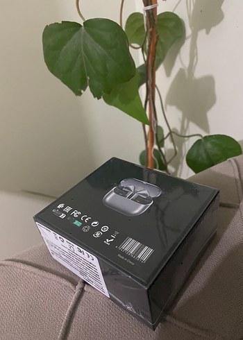 Buds3 Pro Kablosuz Kulaklık Siyah - Görsel 2