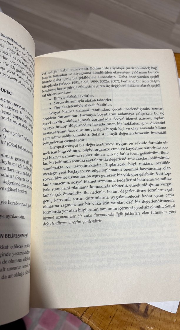 Çocuklarla Sosyal Hizmet Uygulaması Kitabı - Görsel 2